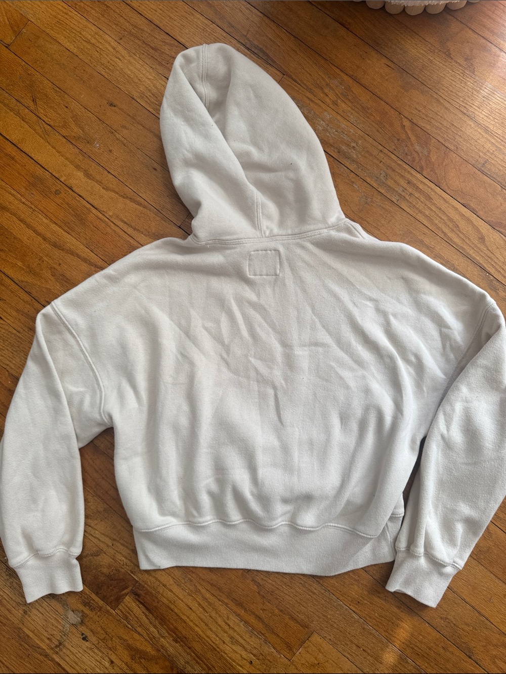 Abercrombie & Fitch Light Gray cropped Hoodie - Picture 4 of 4